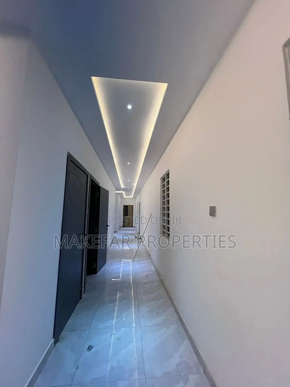 3bdrm House in Adjiriganor for sale