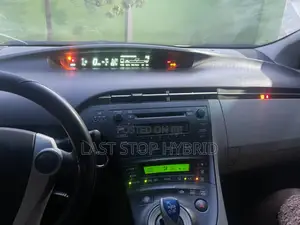 Toyota Prius III 2010 White