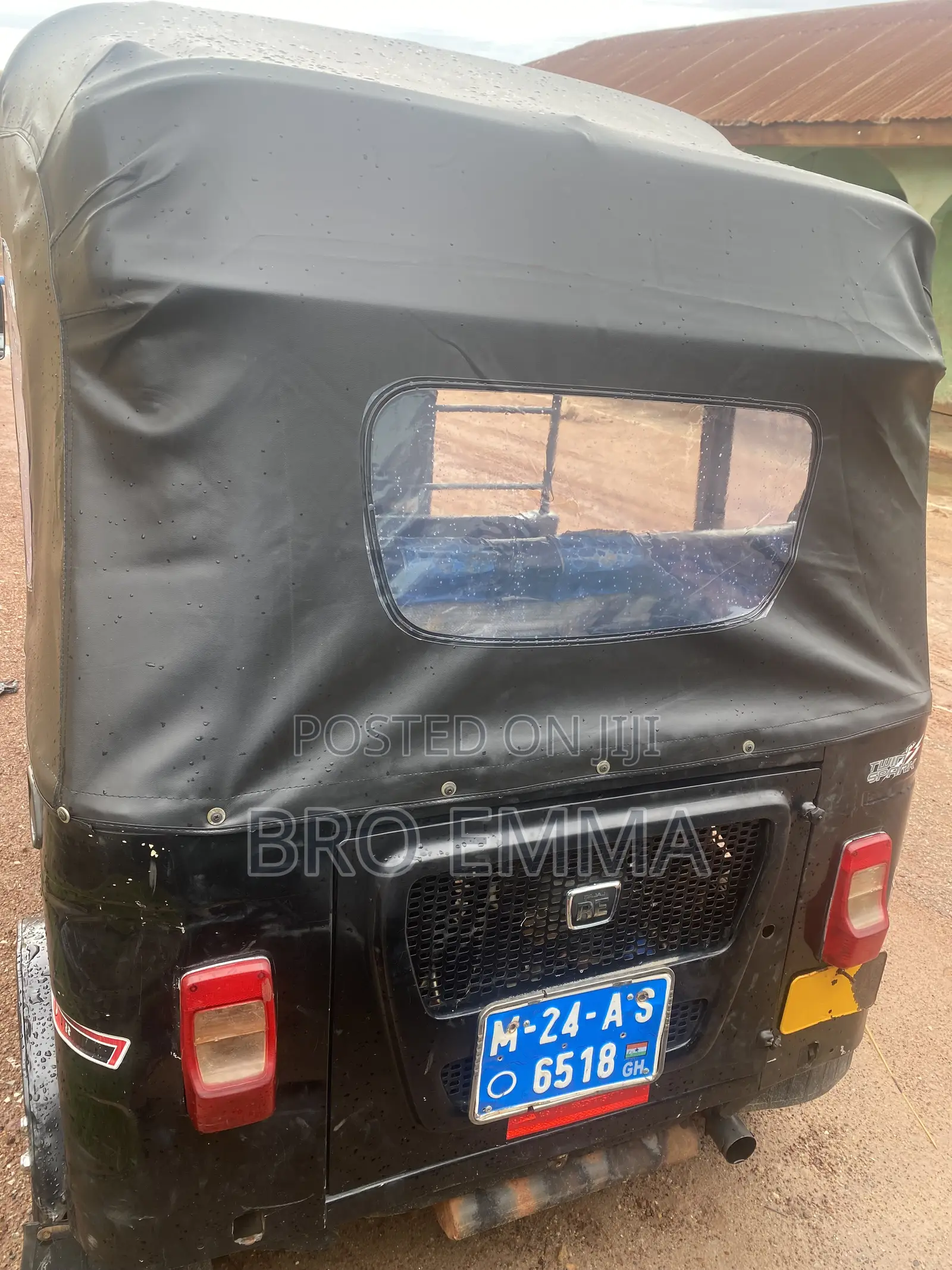 Bajaj RE 2024 Black