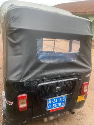 Bajaj RE 2024 Black