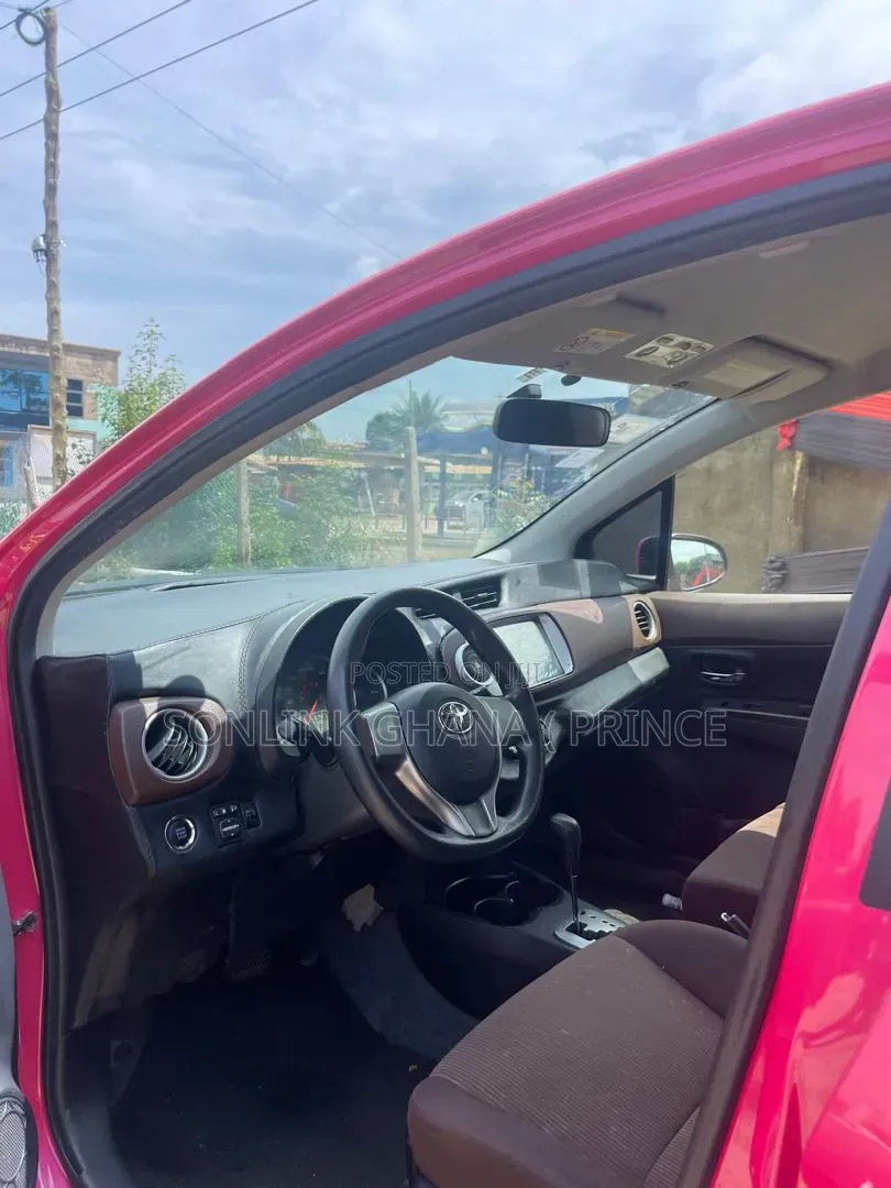 Toyota Vitz 1.0 FWD 5dr 2013