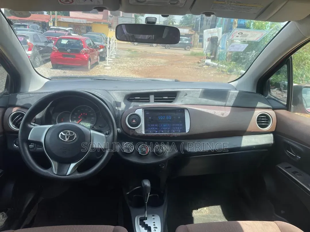 Toyota Vitz 1.0 FWD 5dr 2013