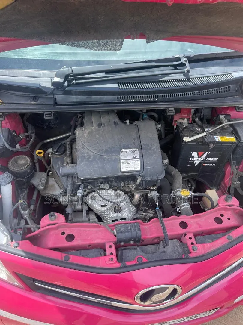 Toyota Vitz 1.0 FWD 5dr 2013
