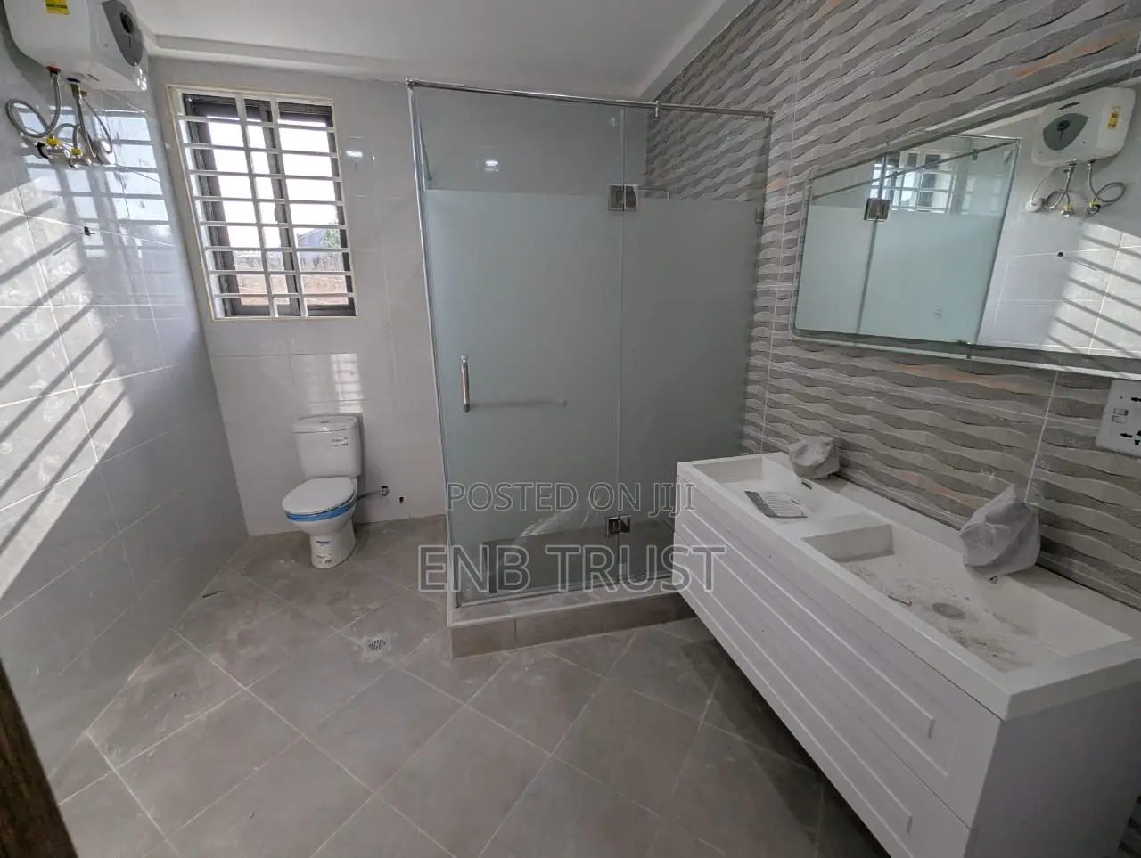 3bdrm Duplex in Dome, CFC Estates for sale