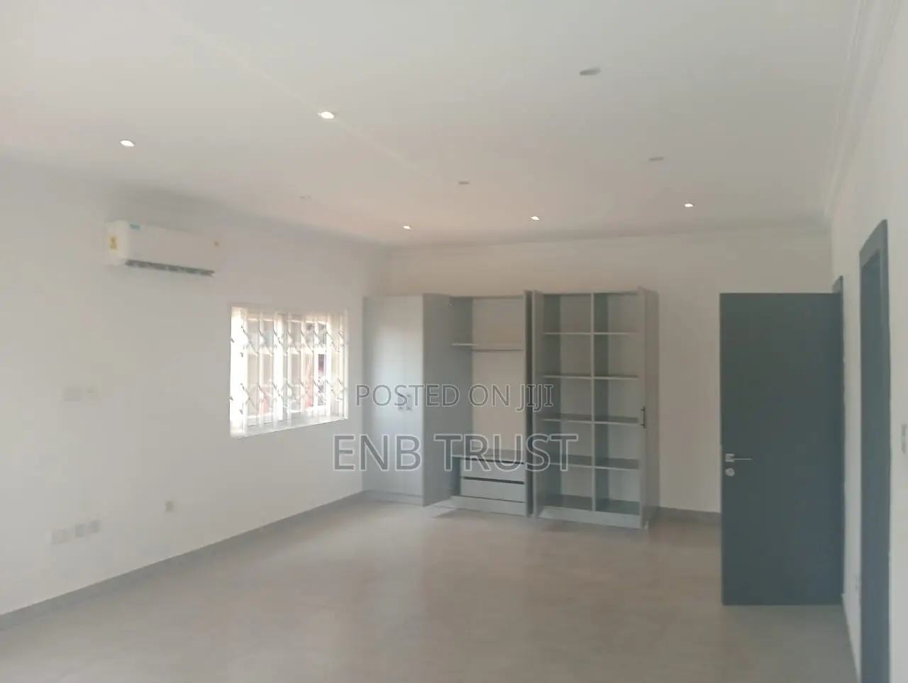4bdrm Duplex in Airport Residential for rent