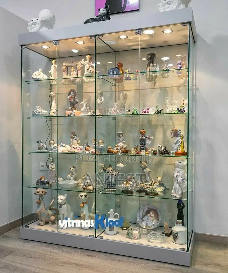 Aluminum Glass Showcase Installation