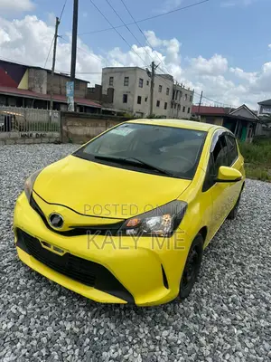 Toyota Vitz 2016 Yellow