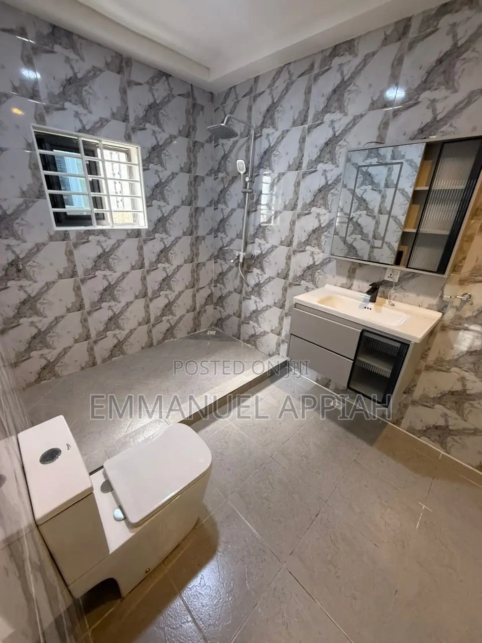 3bdrm House in Ablekuma Odumase for sale