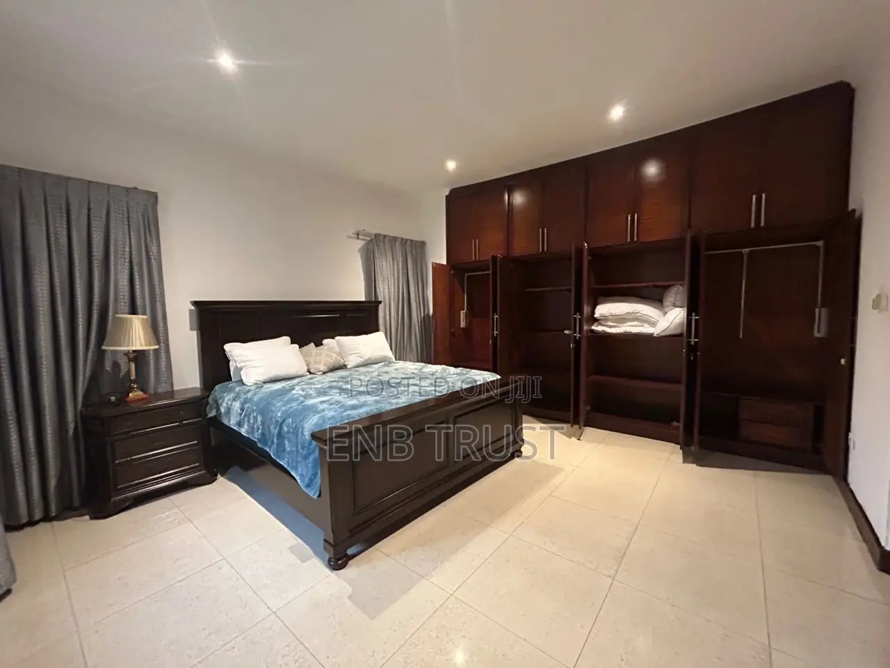 Furnished 4bdrm Duplex in Airport Residential for rent