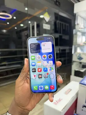 Apple iPhone 15 128 GB Green