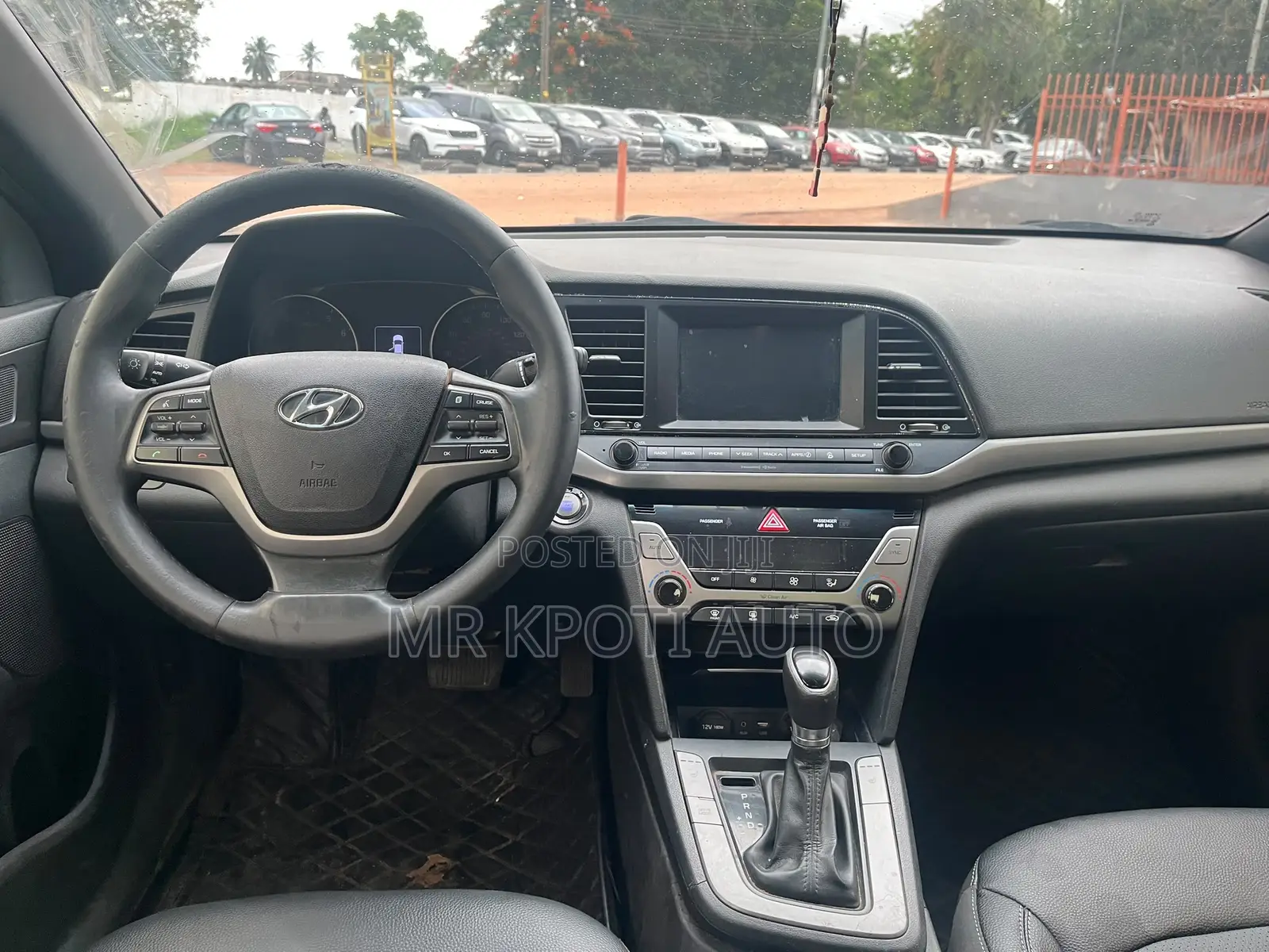 Hyundai Elantra 2018 White