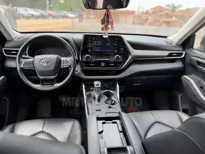 Toyota Highlander 2020 Black