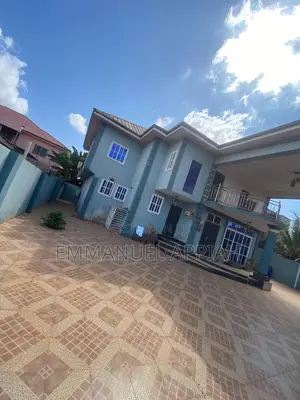 4bdrm House in Adenta Patang for rent