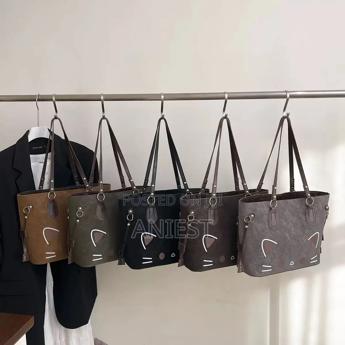 Elegant Portable Tote Bags