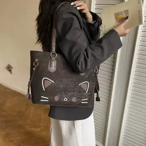 Elegant Portable Tote Bags