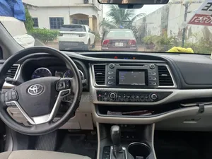 Toyota Highlander XLE 2019