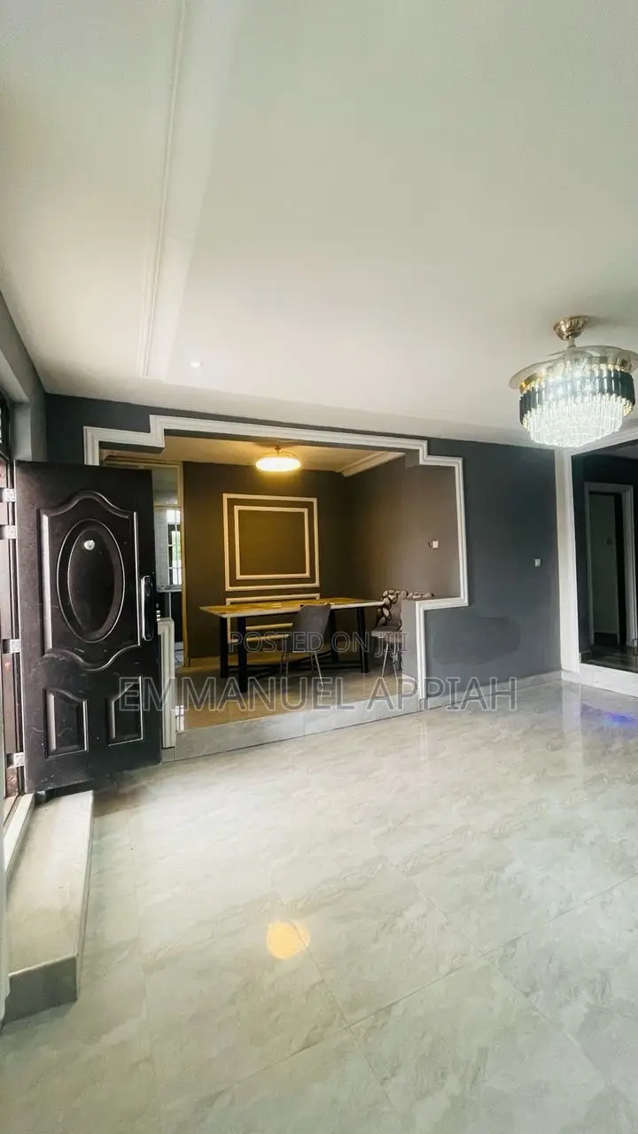 Furnished 6bdrm House in Ablekuma for sale