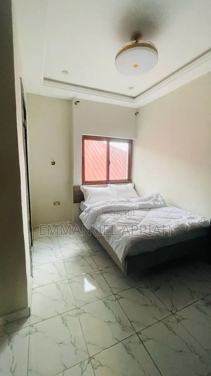 Furnished 6bdrm House in Ablekuma for sale