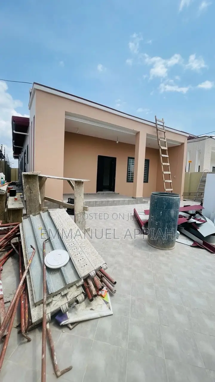3bdrm House in Ablekuma Odumase for sale
