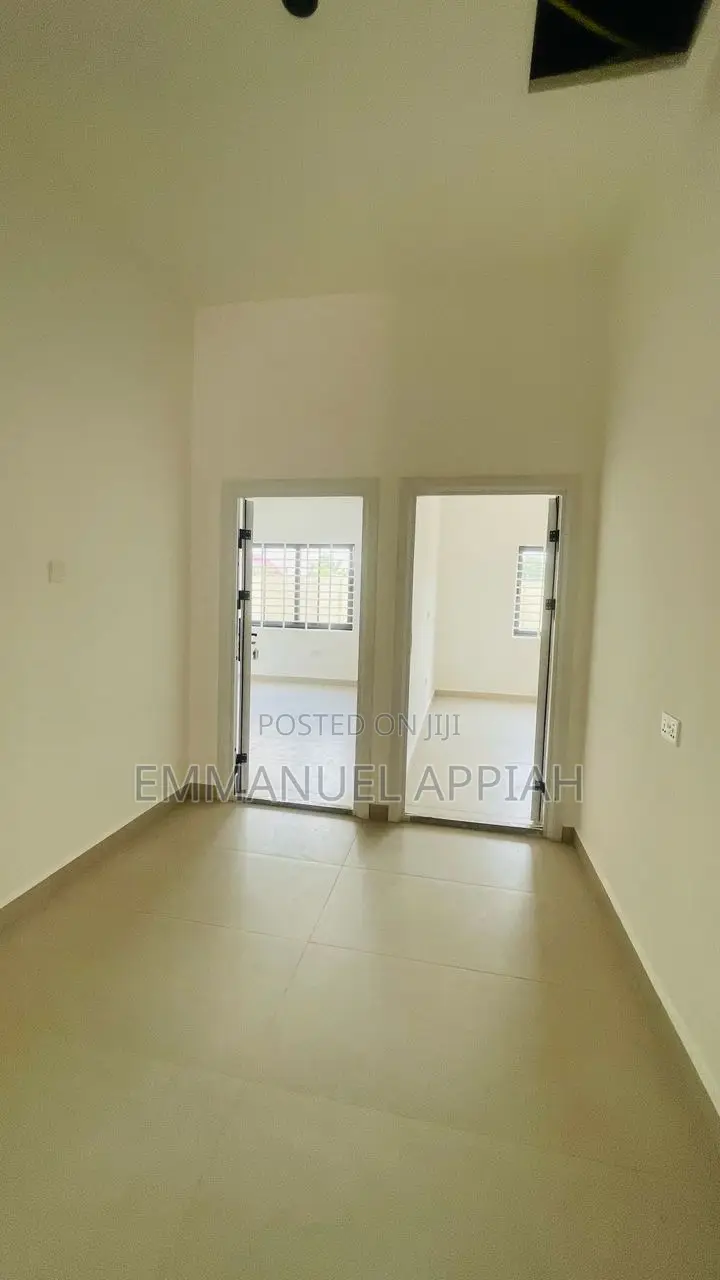 3bdrm House in Ablekuma Odumase for sale