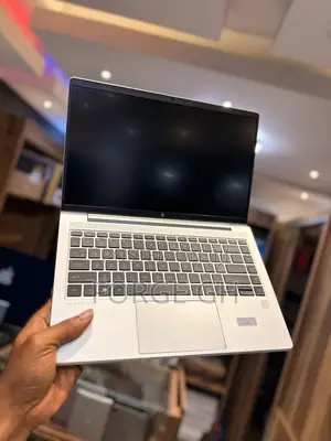 Laptop HP EliteBook 640 G9 16GB Intel Core i5 SSD 256GB