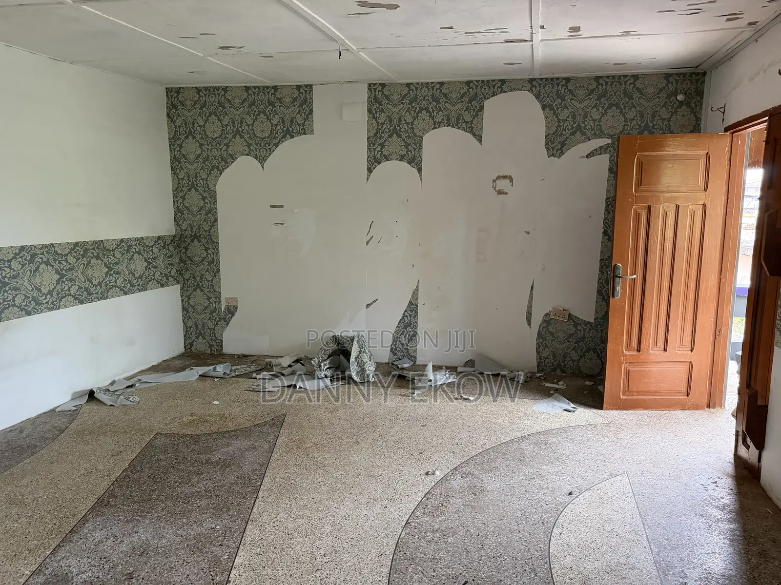 1bdrm Room & Parlour in Pawn Street, Market for rent