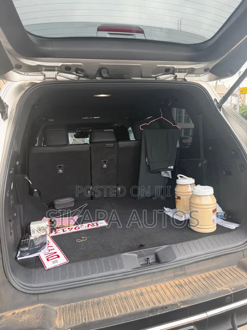 Lexus LX 600 2023 Gold