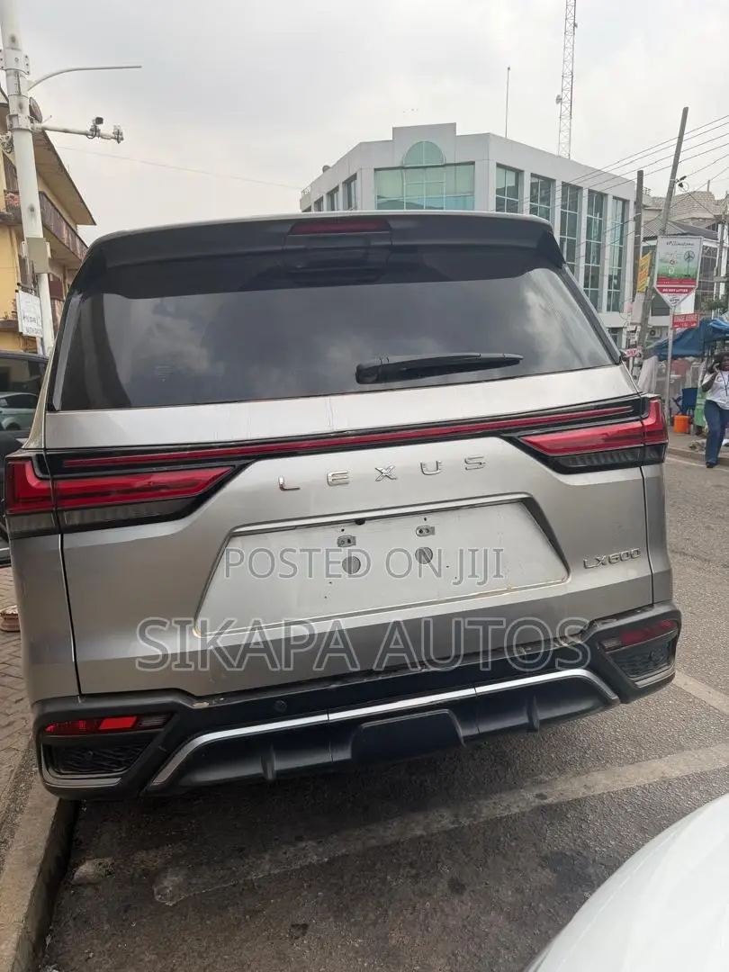 Lexus LX 600 2023 Gold