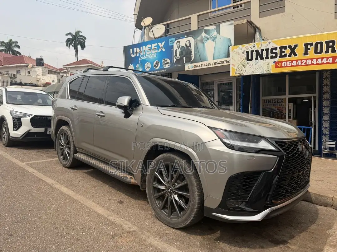 Lexus LX 600 2023 Gold
