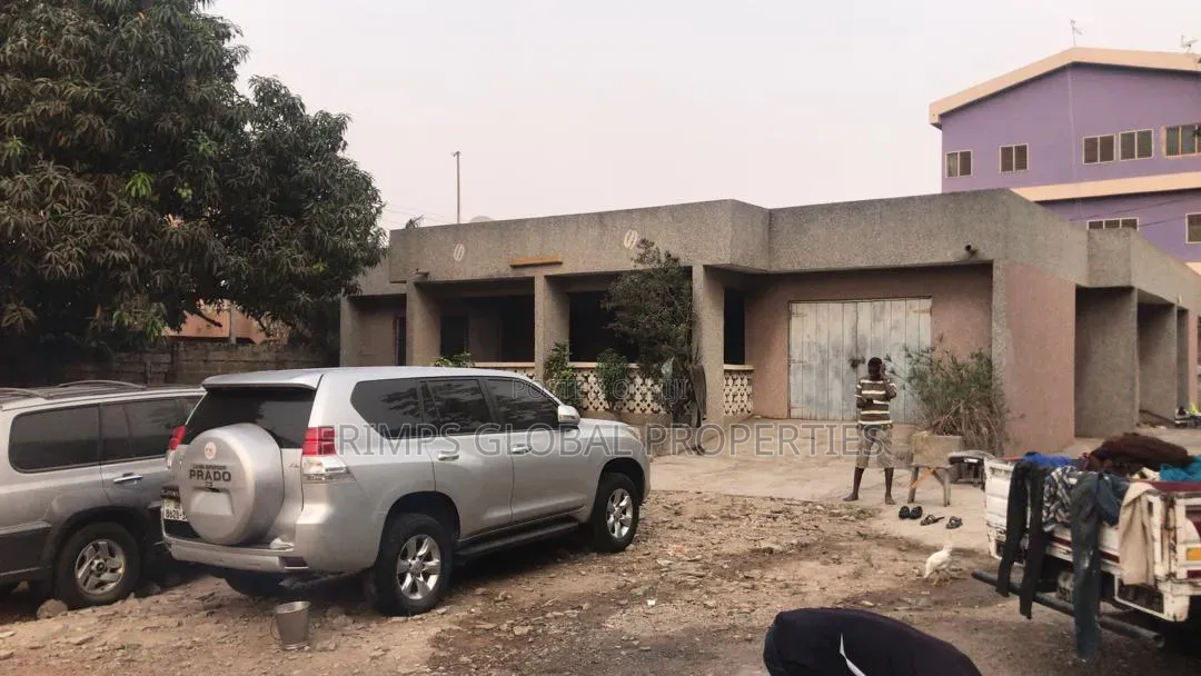 Roadside Freehold 2 Plots at Sakaman for Sale