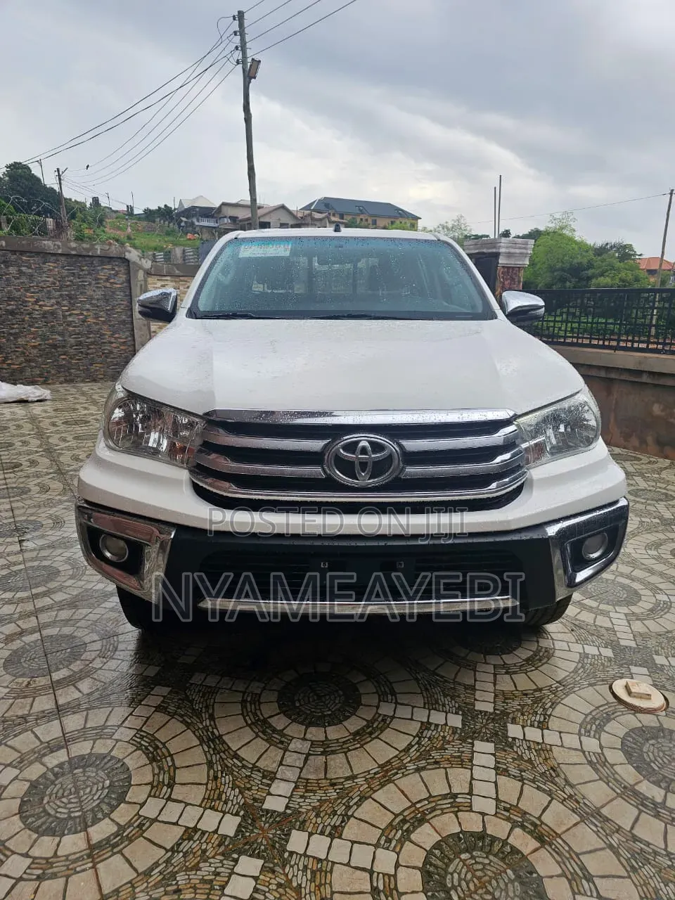 Toyota Hilux Revo Double Cab Deisel 2.4 AWD 2019 White