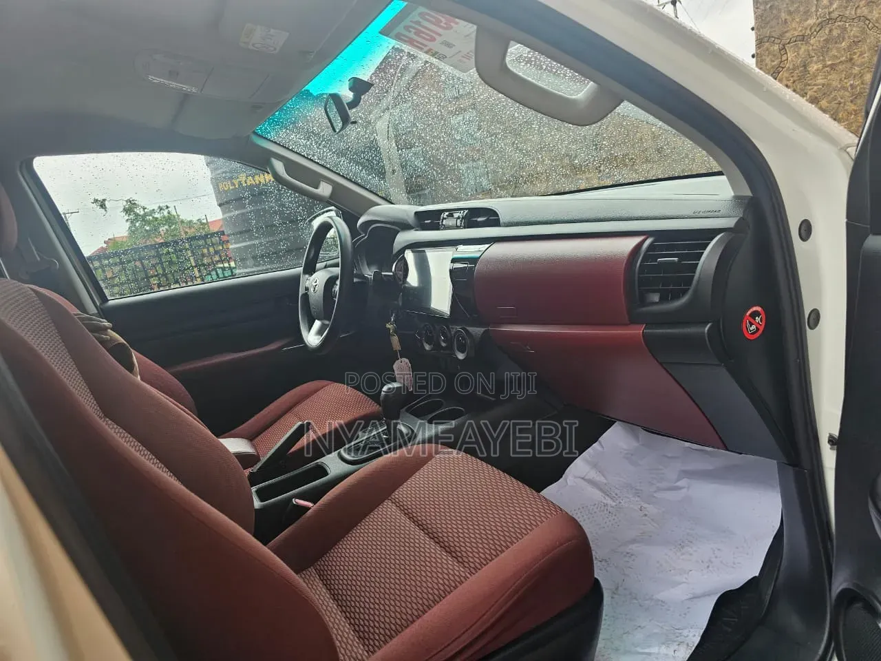 Toyota Hilux Revo Double Cab Deisel 2.4 AWD 2019 White