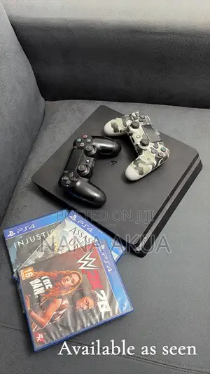 Ps 4 Standard With Two Pads and Games