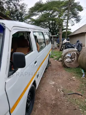 Nissan Caravan (Urvan) 2003 White