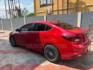 Hyundai Elantra SEL 2020 Red