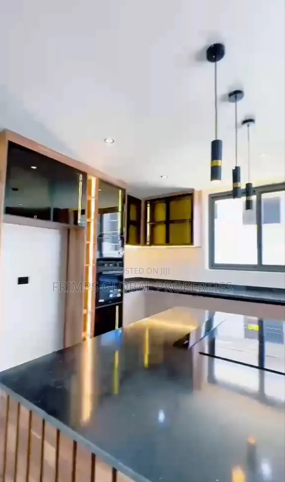 4bdrm House in Accra Metropolitan for sale