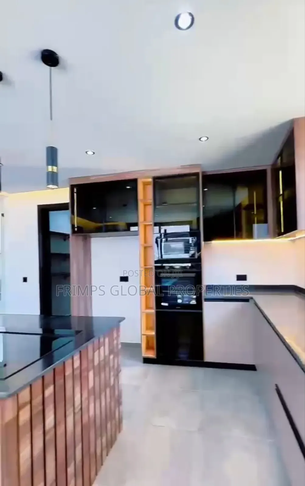 4bdrm House in Accra Metropolitan for sale
