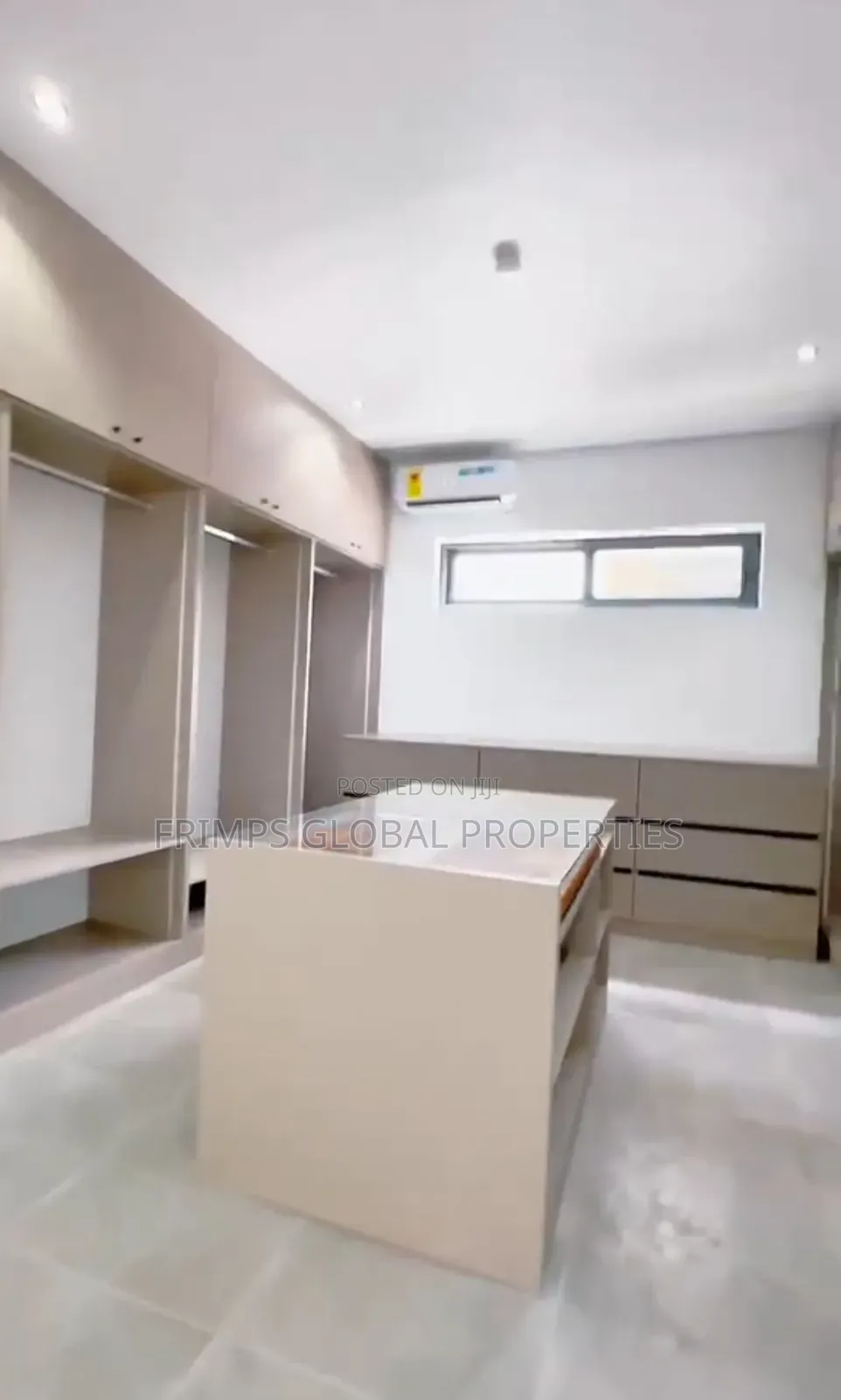 4bdrm House in Accra Metropolitan for sale