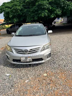 Toyota Corolla 2011 Silver