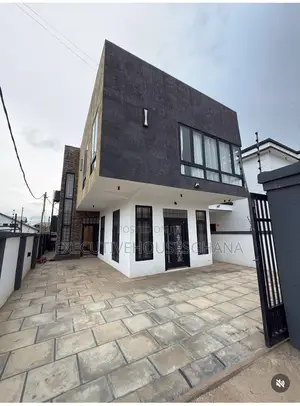 3bdrm House in East Legon for sale
