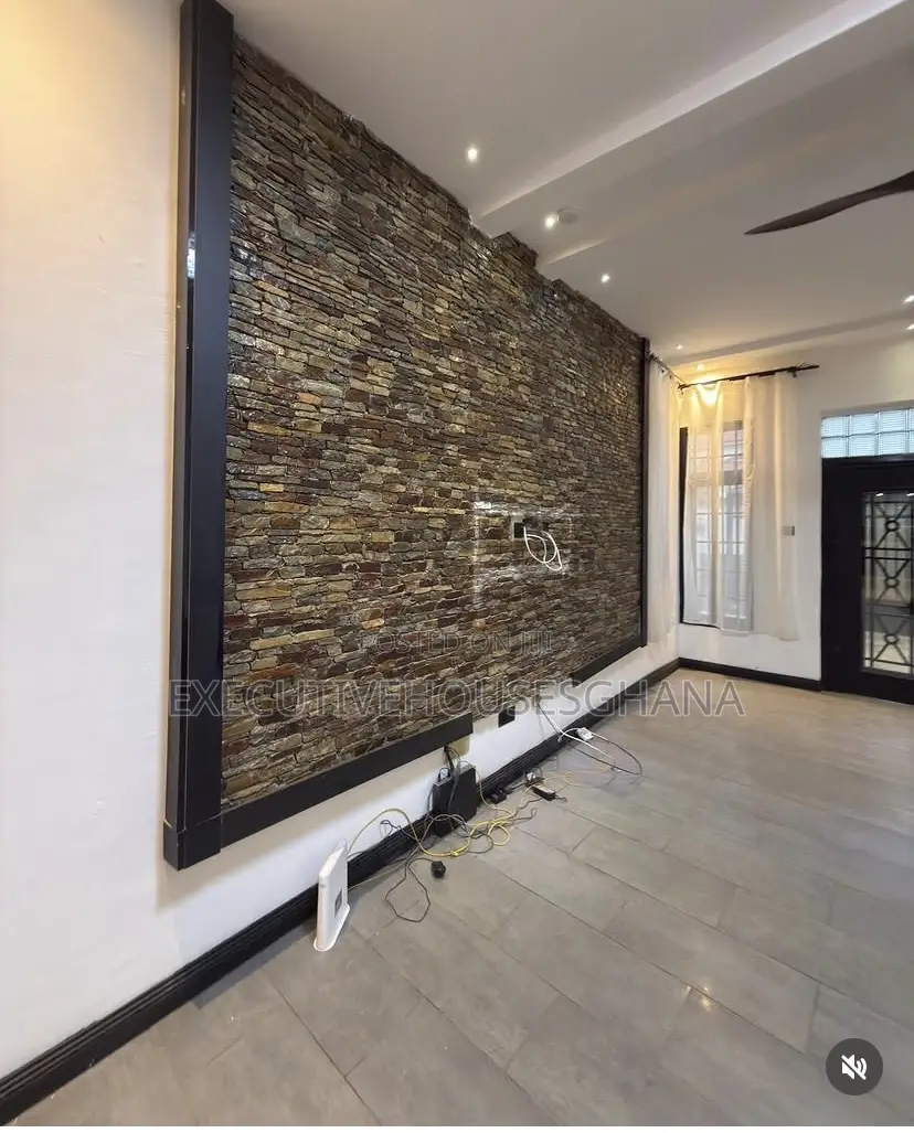 3bdrm House in East Legon for sale