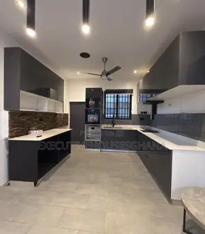 3bdrm House in East Legon for sale