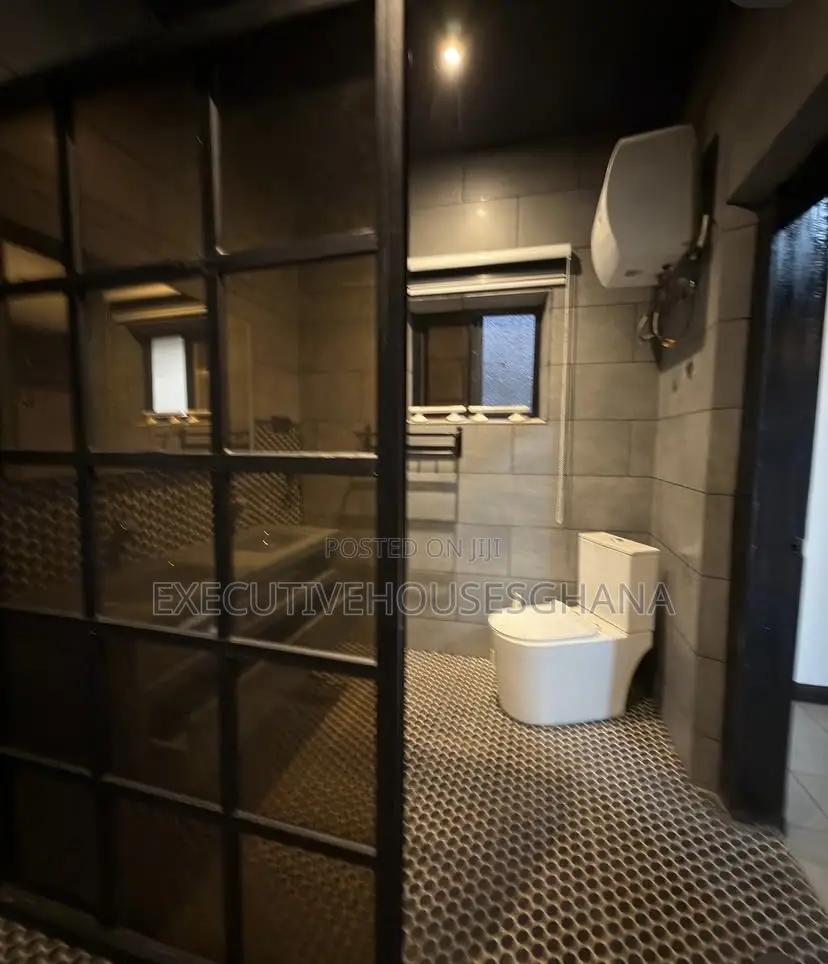 3bdrm House in East Legon for sale