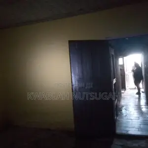 1bdrm House in Cold Store for rent