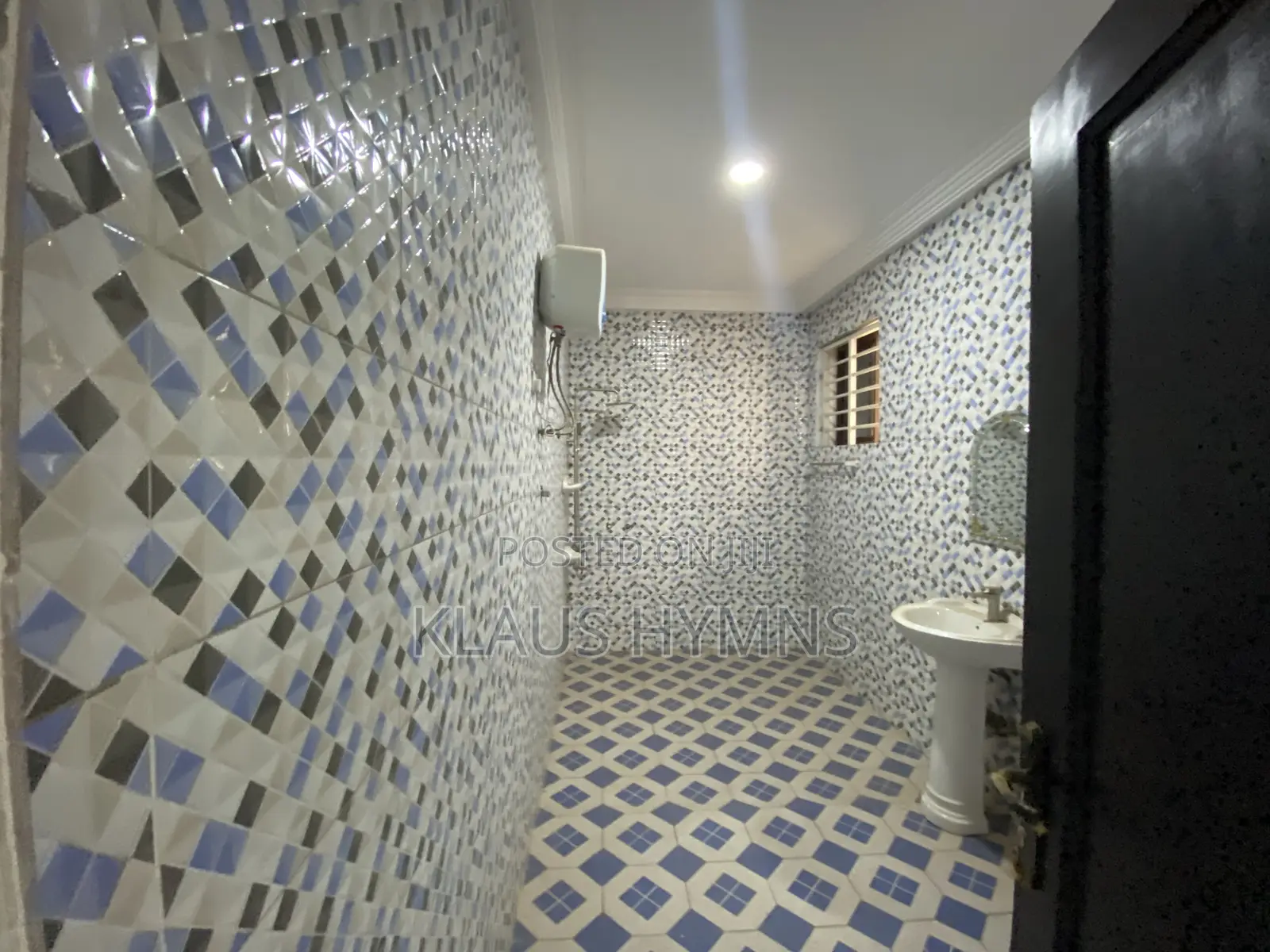 6bdrm House in Graymanproperties, Lake Side Estate for rent