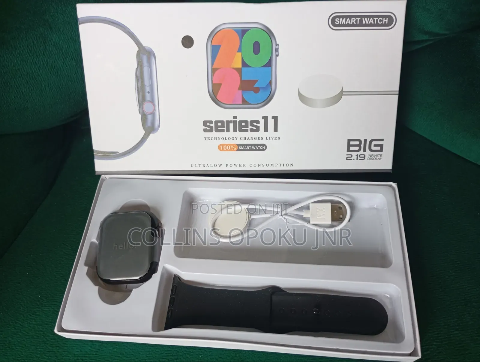 Smart Watch Series 11 Big Display Bluetooth Call Fitness Watch - Black