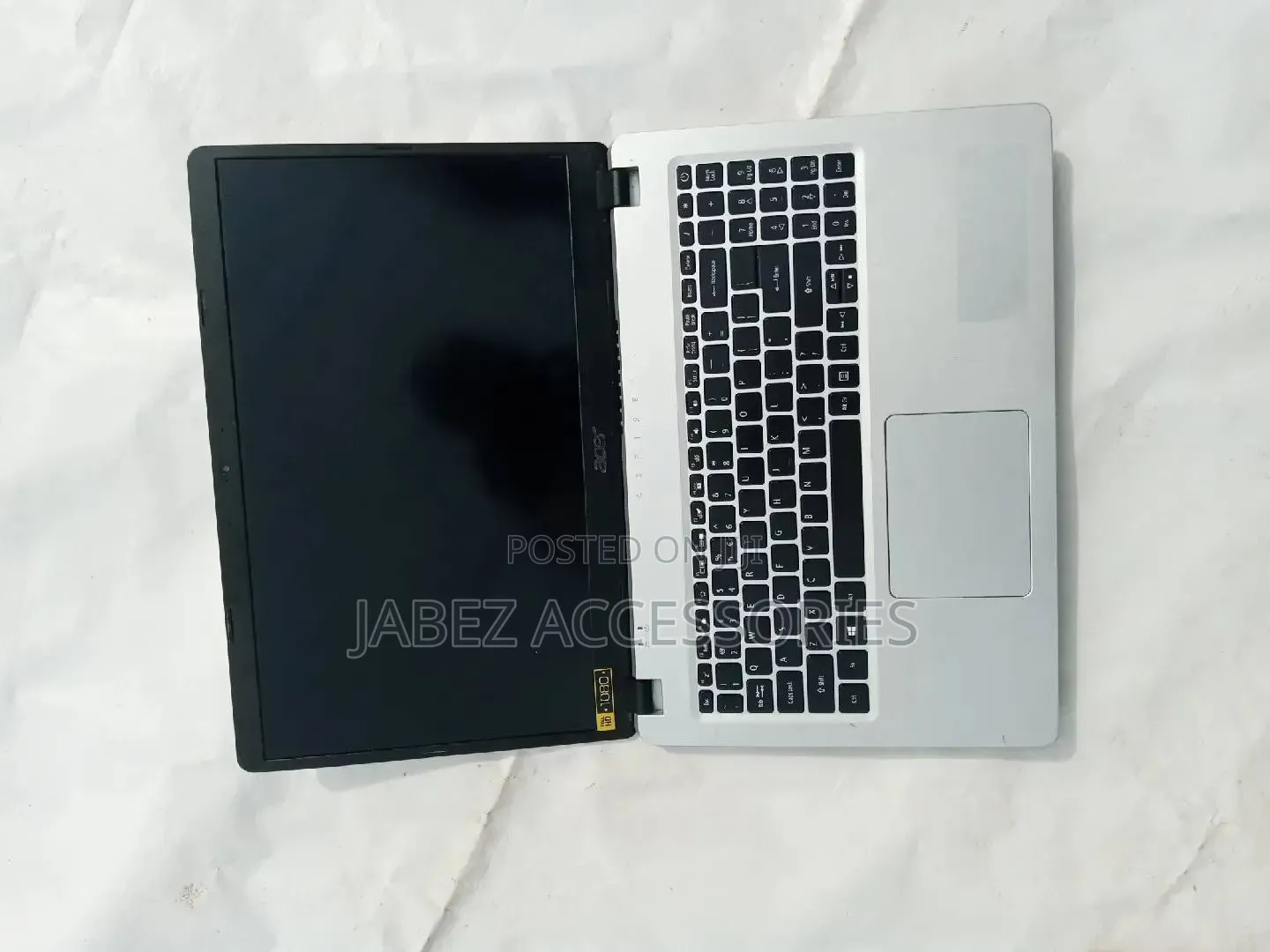 Laptop Acer Aspire ES 4GB AMD HDD 500GB