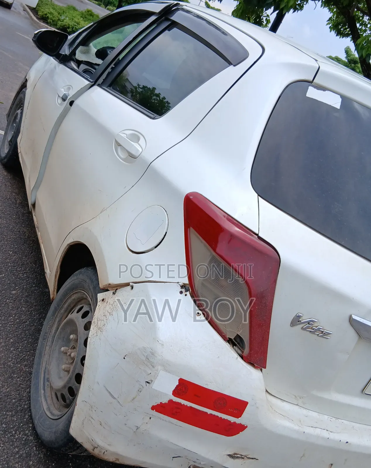 Toyota Vitz 2012 White