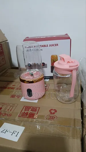 Recheargeable Mini Juicer
