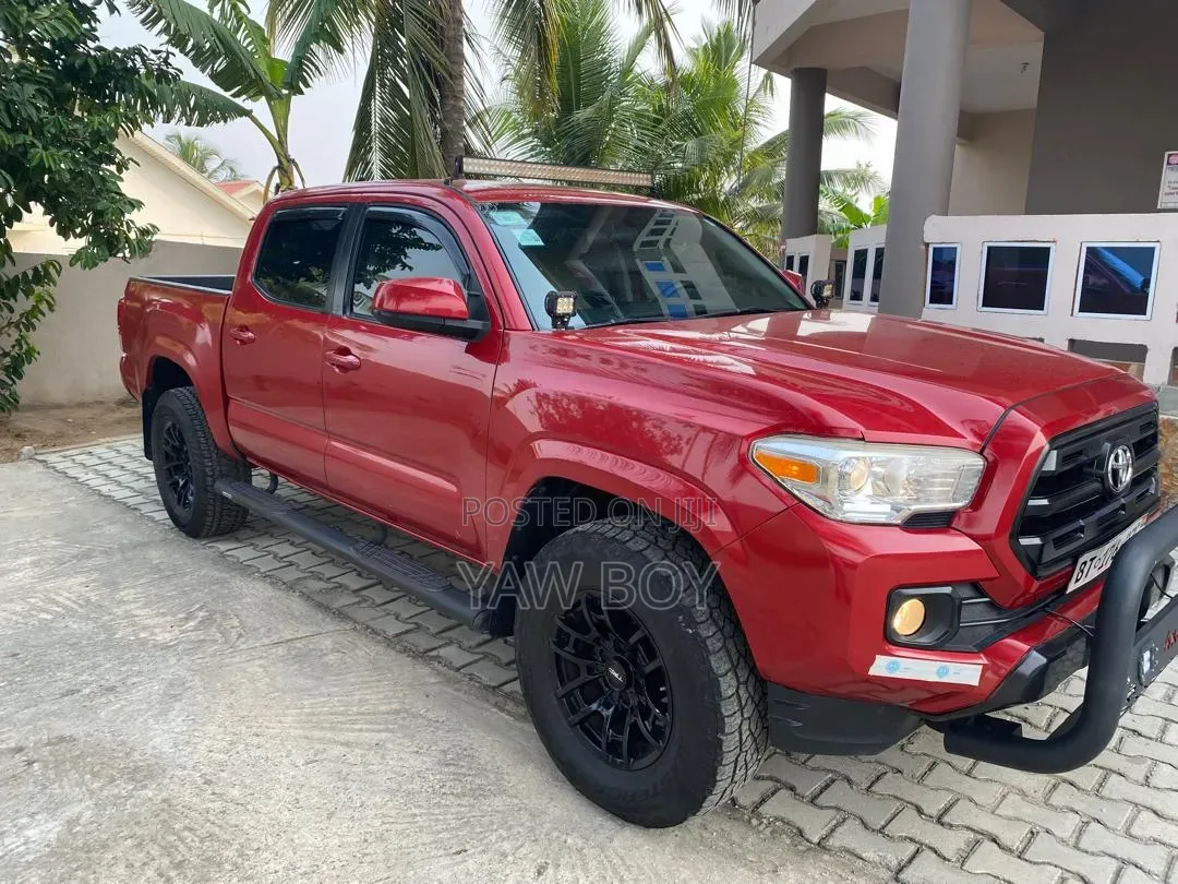 Toyota Tacoma 2017 Red